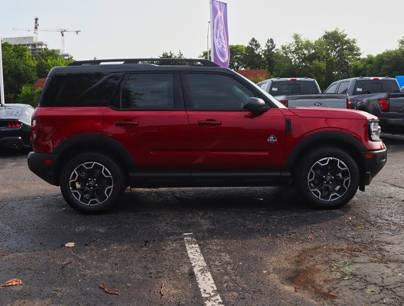 2026 Ford Bronco Sport Outer Banks | 4X4 | 1.5L | Roof | Tech | Crgo Mgmn