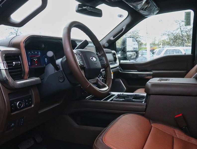 2026 Ford Super Duty F-250 Srw King Ranch | 4X4 | 6.7L | Roof | Fx4 | Max Recline