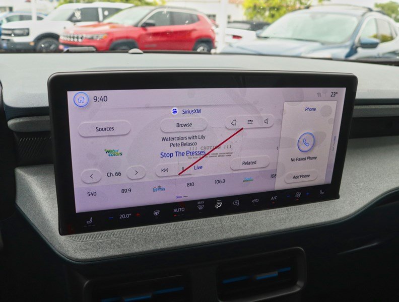 2026 Ford Maverick XLT | AWD | Hybrid | Lux Pkg