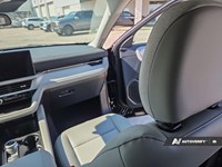 2026 Ford Explorer Active W/200A Pkg 4WD