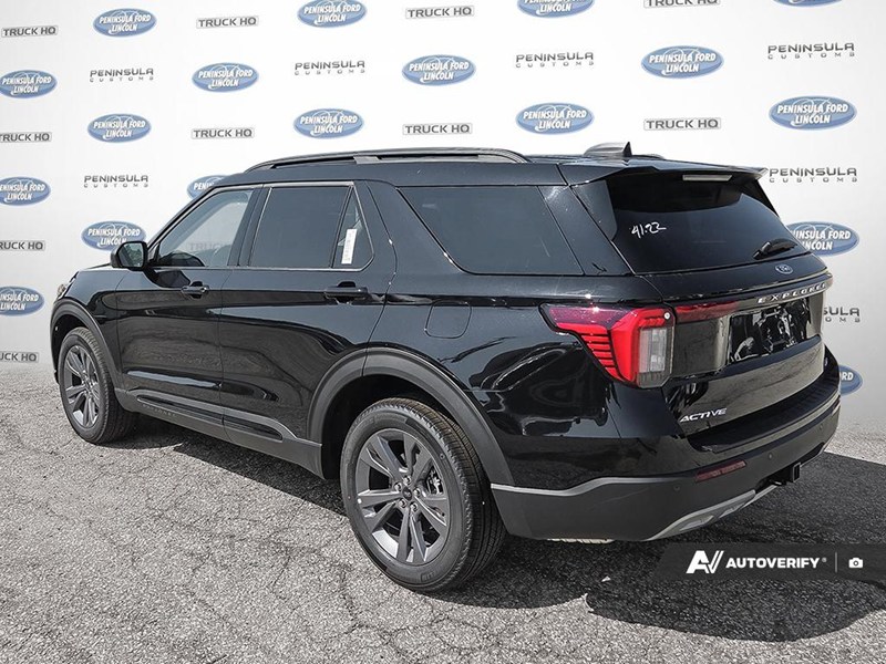 2026 Ford Explorer Active W/200A Pkg 4WD