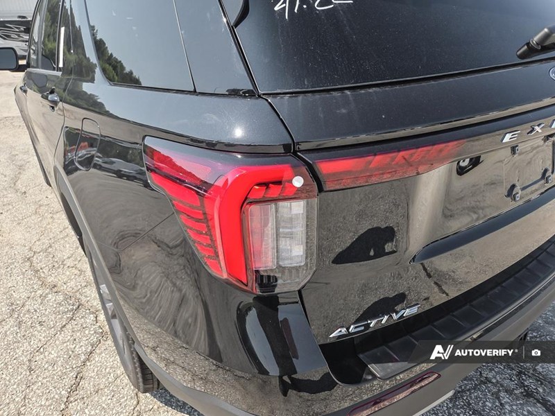 2026 Ford Explorer Active W/200A Pkg 4WD