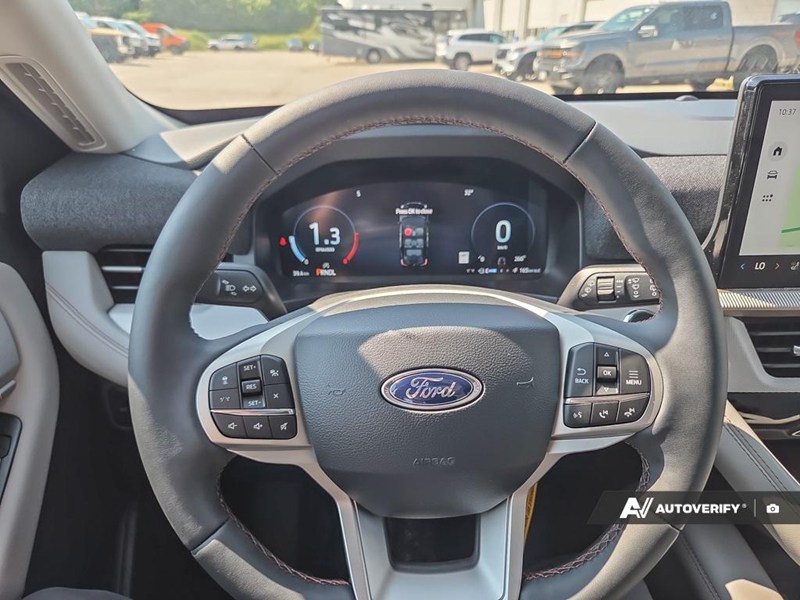 2026 Ford Explorer Active W/200A Pkg 4WD