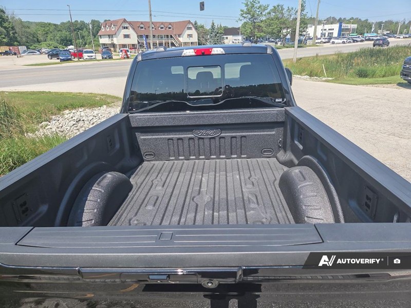 2026 Ford Super Duty F-350 Srw Lariat 4WD Crew Cab 6.75' Box