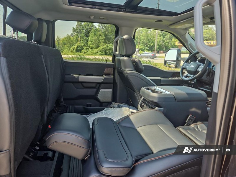 2026 Ford Super Duty F-350 Srw Lariat 4WD Crew Cab 6.75' Box