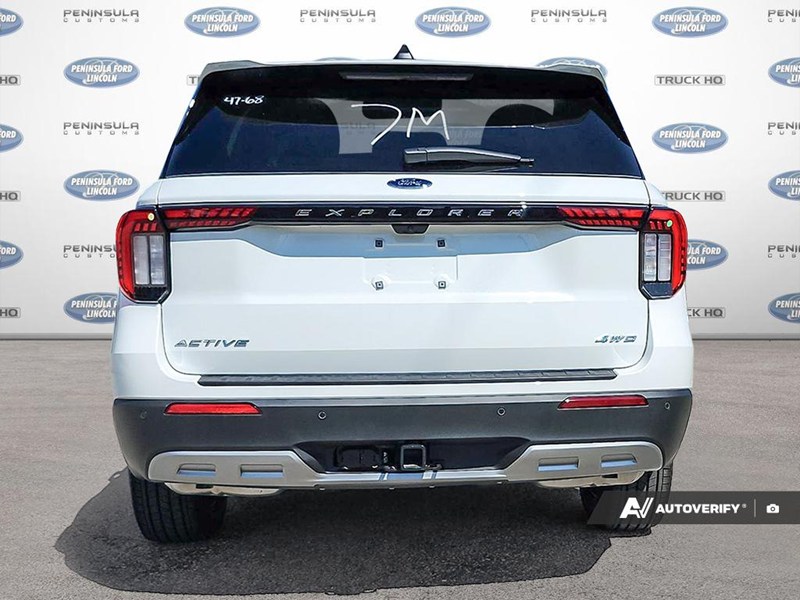 2026 Ford Explorer Active W/200A Pkg 4WD