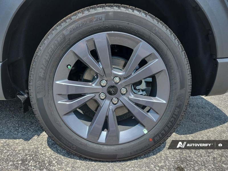 2026 Ford Explorer Active W/200A Pkg 4WD