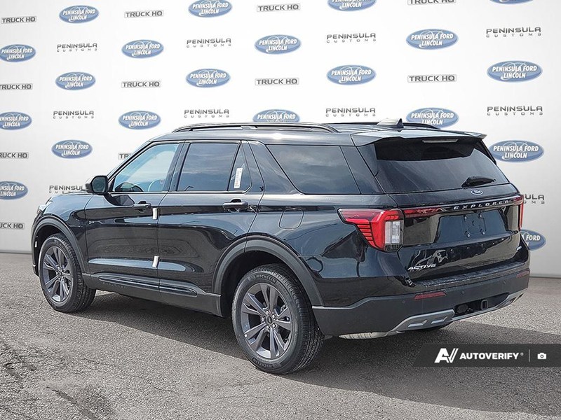 2026 Ford Explorer Active W/200A Pkg 4WD