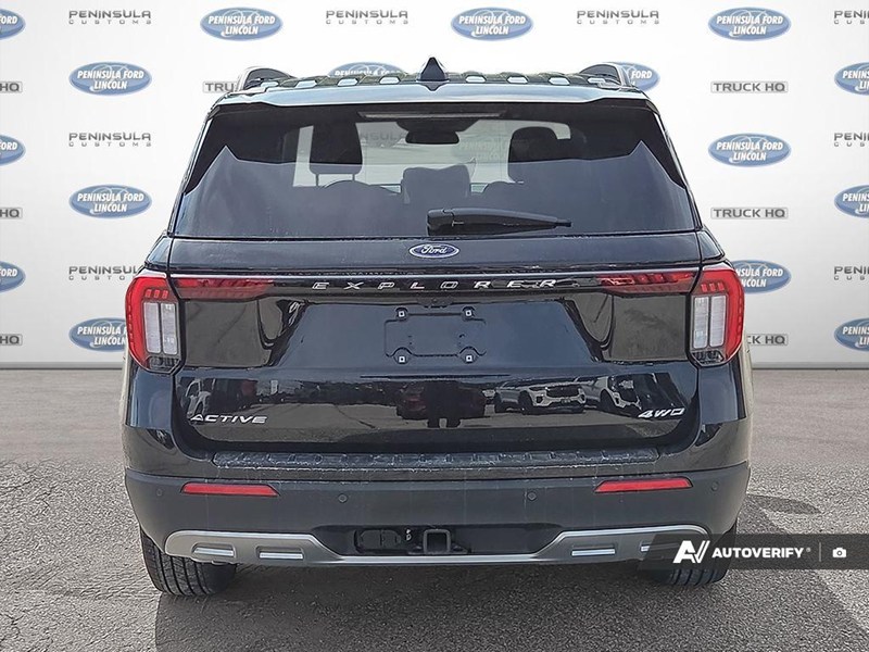 2026 Ford Explorer Active W/200A Pkg 4WD