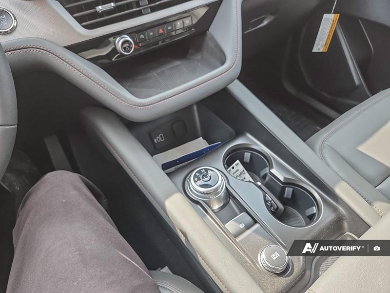2026 Ford Explorer Active W/200A Pkg 4WD