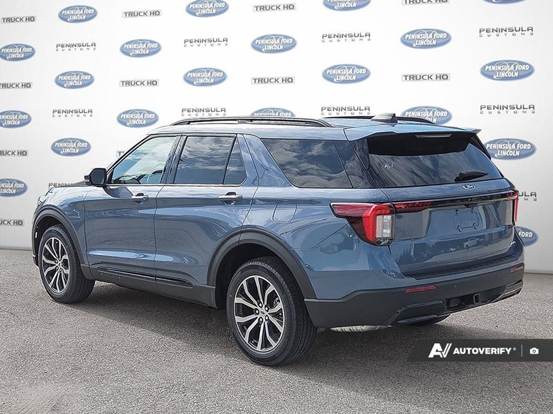 2026 Ford Explorer St-Line 4WD