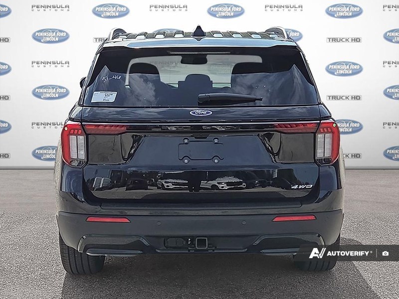 2026 Ford Explorer St-Line 4WD