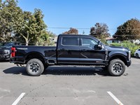 2024 Ford Super Duty F-350 Srw Lariat 4WD Crew Cab 6.75' Box