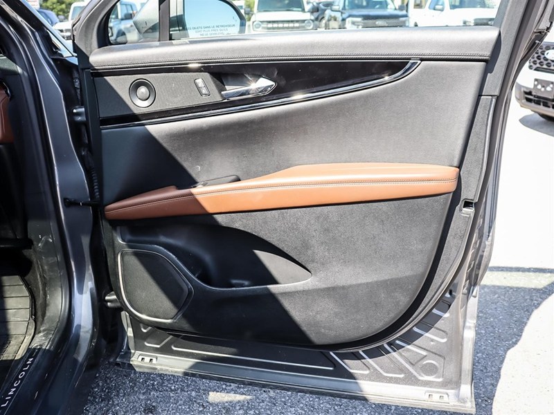 2022 Lincoln Nautilus Reserve AWD