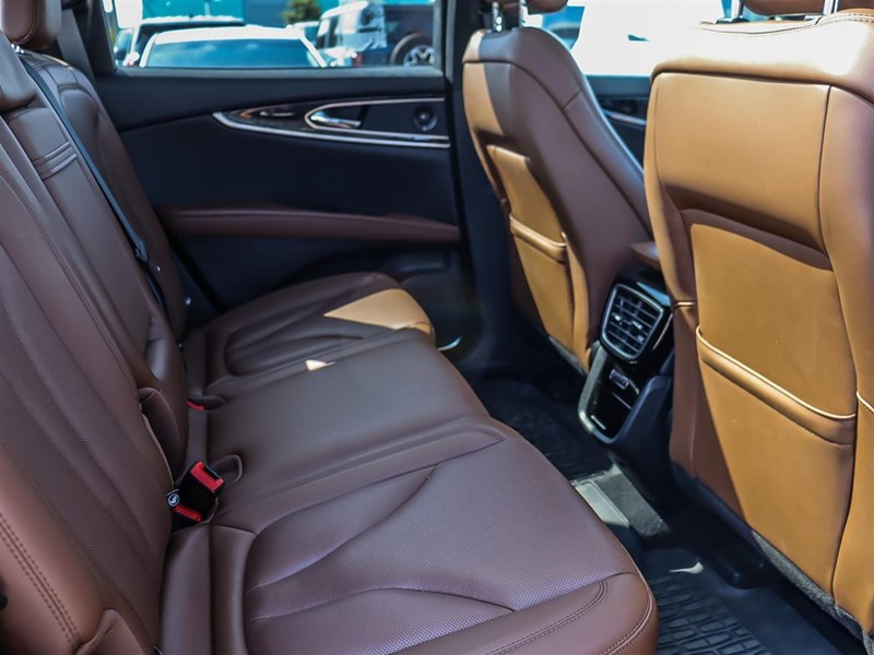 2022 Lincoln Nautilus Reserve AWD