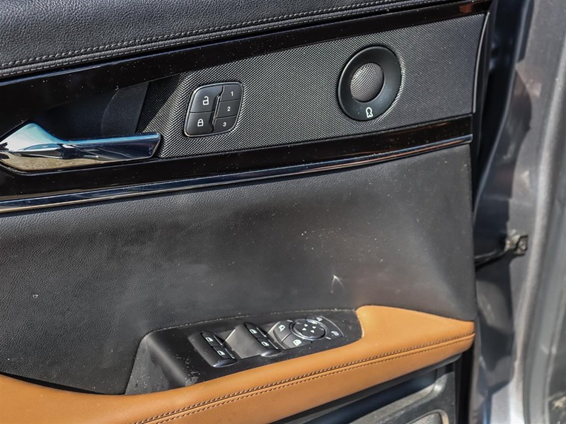 2022 Lincoln Nautilus Reserve AWD