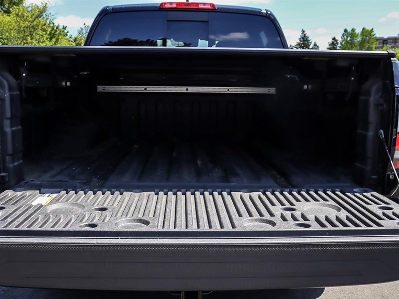 2023 Nissan Frontier Crew Cab Pro-4X Standard Bed 4X4