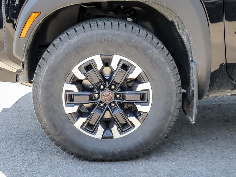 2023 Nissan Frontier Crew Cab Pro-4X Standard Bed 4X4