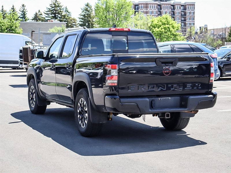 2023 Nissan Frontier Crew Cab Pro-4X Standard Bed 4X4