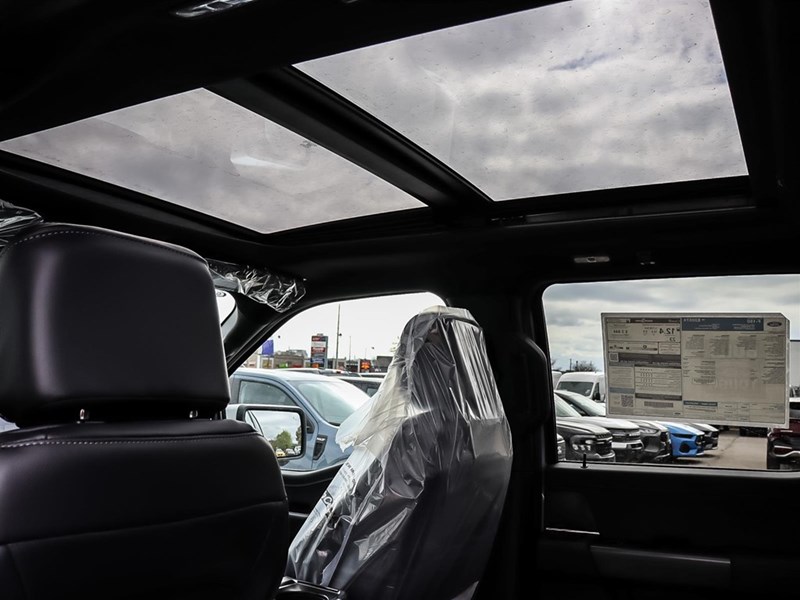 2025 FORD F-150 LARIAT 4WD SUPERCREW 5.5' BOX