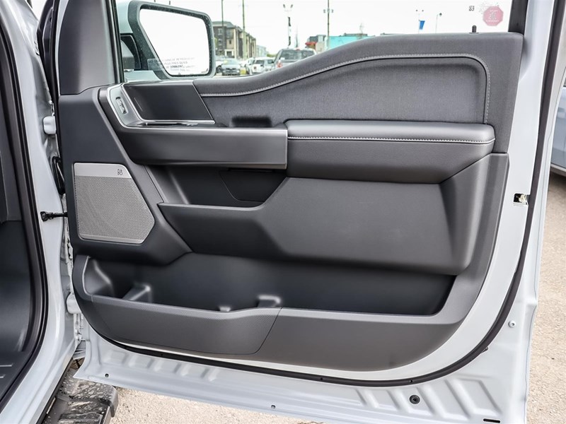 2025 FORD F-150 LARIAT 4WD SUPERCREW 5.5' BOX