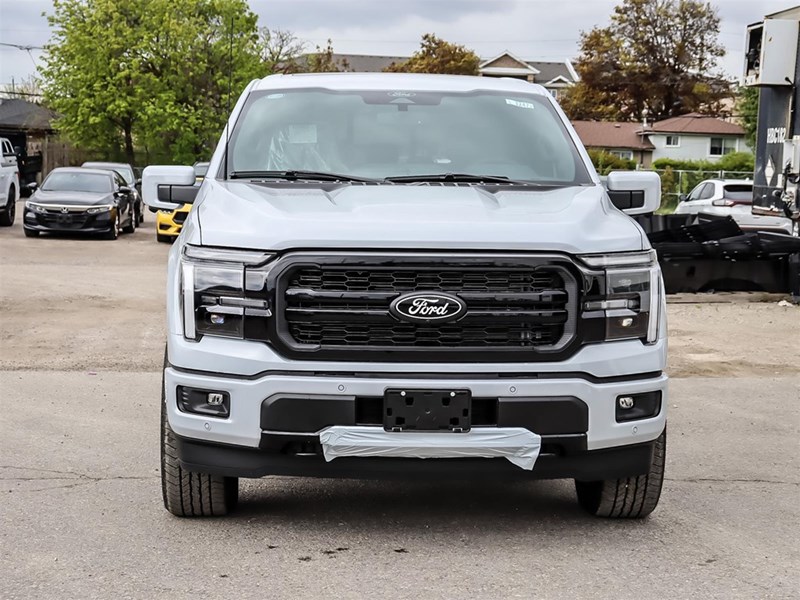 2025 FORD F-150 LARIAT 4WD SUPERCREW 5.5' BOX