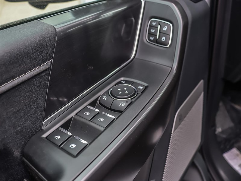 2025 FORD F-150 LARIAT 4WD SUPERCREW 5.5' BOX