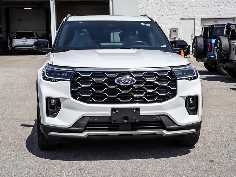 2026 Ford Explorer Platinum 4WD
