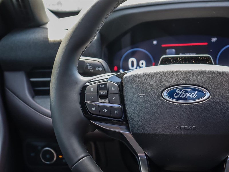 2026 Ford Explorer Platinum 4WD