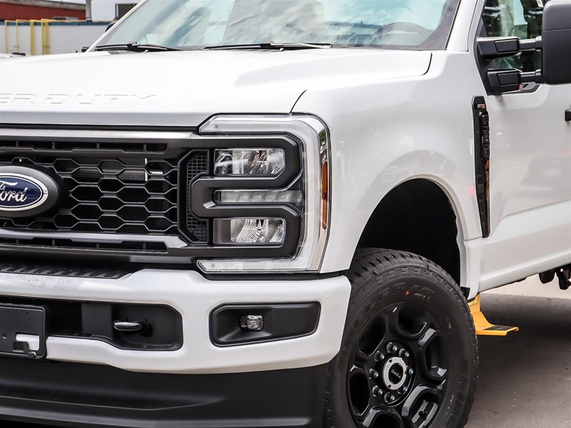 2026 Ford F-250 XL 4WD Reg Cab 8' Box