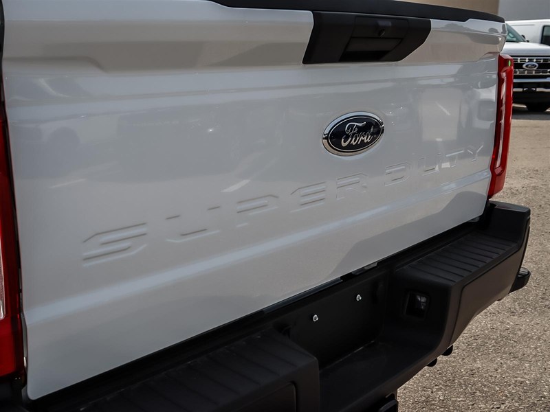 2026 Ford Super Duty F-250 Srw XL 4WD Reg Cab 8' Box