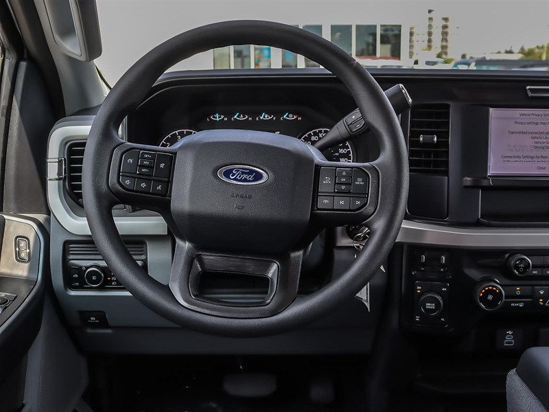 2026 Ford Super Duty F-350 Srw XL 4WD Crew Cab 6.75' Box
