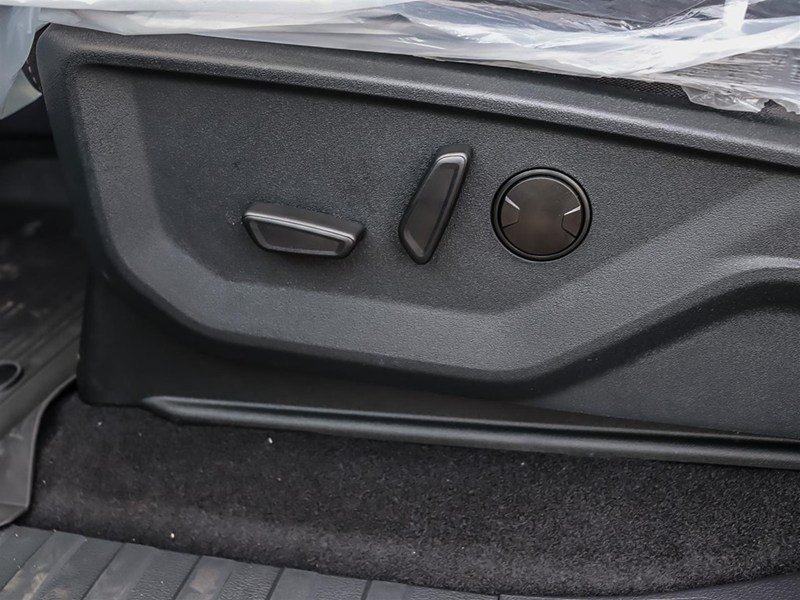 2025 Ford F-150 XLT 4WD Supercrew 5.5' Box