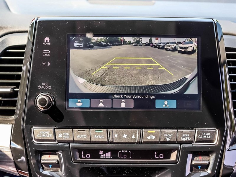 2024 Honda Odyssey Touring Auto