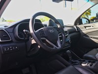 2020 Hyundai Tucson Ultimate Awd/Pano Roof/Leather/Lift Gate/One Owner