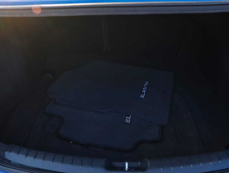 2018 Hyundai Elantra Gls Auto
