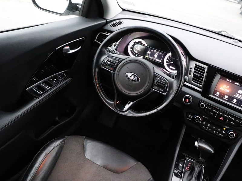 2018 Kia Niro EX Hybrid | Heated Seats | Carplay | Android Auto