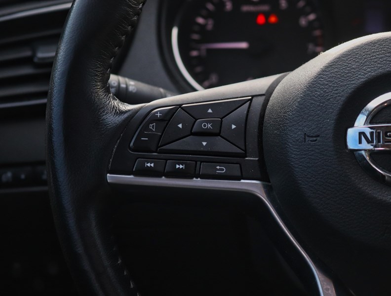 2018 Nissan Qashqai Qashqai Sl/Leather/Roof/1 Owner/No Accidents