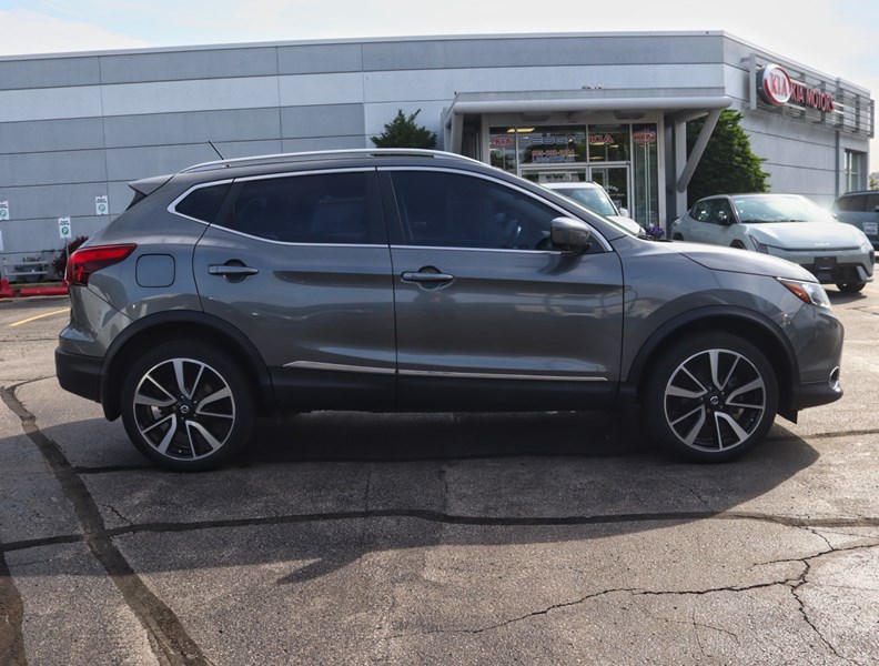 2018 Nissan Qashqai Qashqai Sl/Leather/Roof/1 Owner/No Accidents