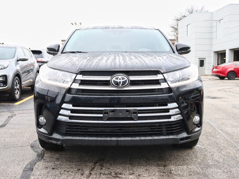2019 Toyota Highlander AWD XLE | Sunroof | Leather | 8 Passenger