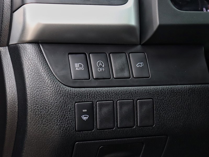 2019 Toyota Highlander AWD XLE | Sunroof | Leather | 8 Passenger