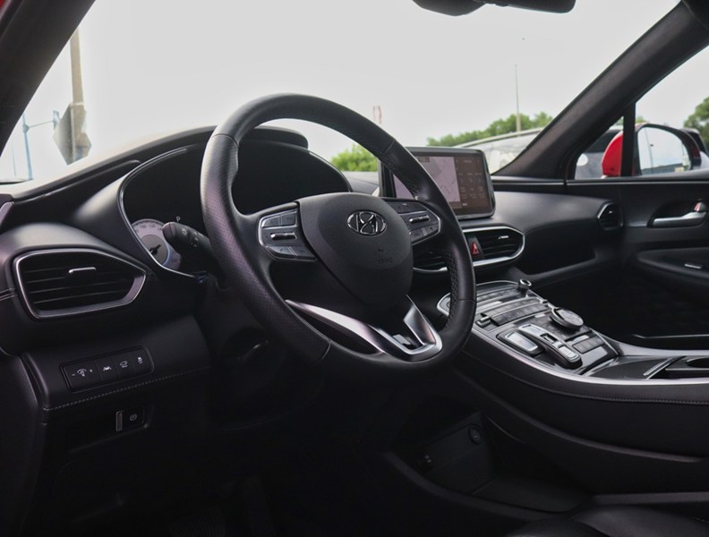 2022 Hyundai Santa Fe Ultimate Calligraphy AWD