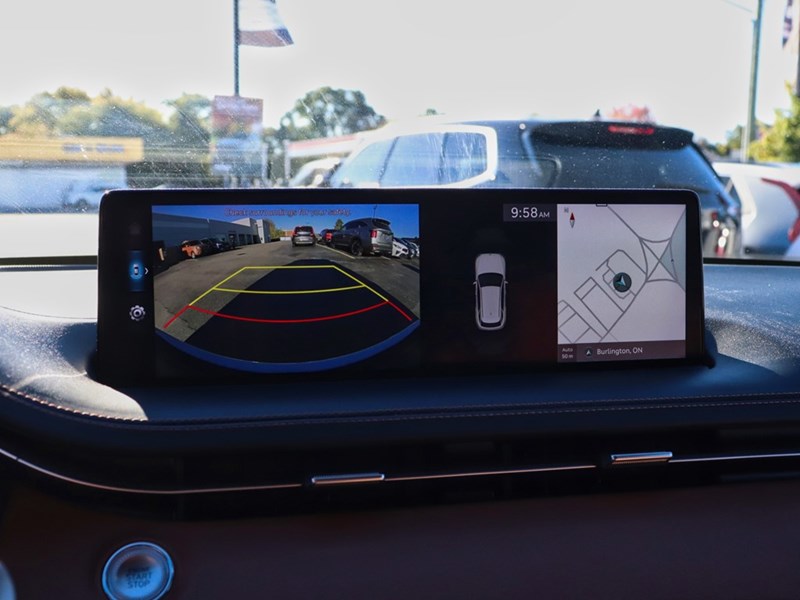 2023 Genesis GV70 2.5T Advanced | AWD | Sunroof | Launch Control