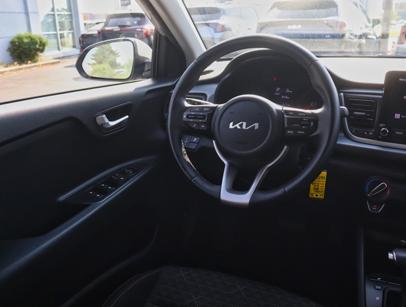 2023 Kia Rio 5-Door Lx+ Ivt