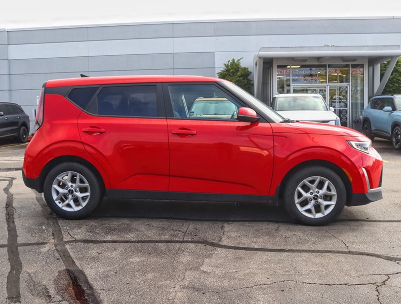 2023 Kia Soul EX Ivt
