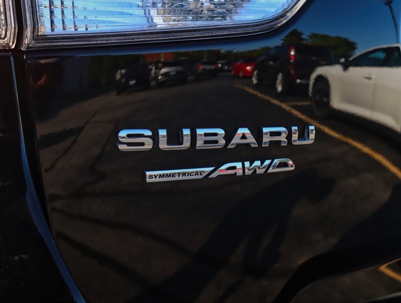 2023 Subaru Forester Limited Cvt/No Accidents/9 Service Records/Wow