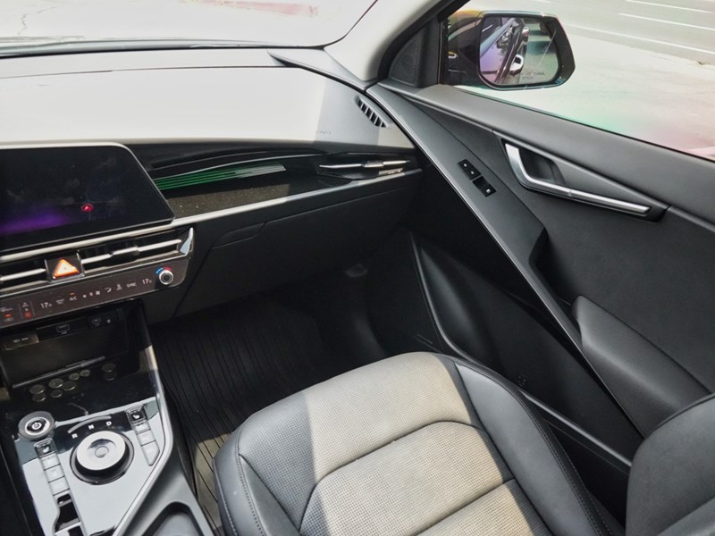 2024 Kia Niro EV Wave Demo | Sunroof | Push Start |  Carplay | GPS