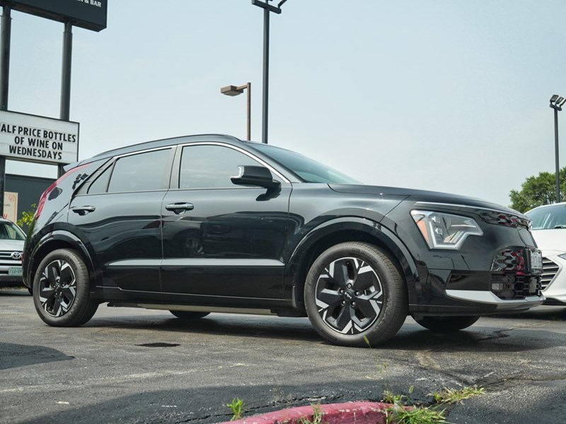 2024 Kia Niro EV Wave Demo | Sunroof | Push Start |  Carplay | GPS