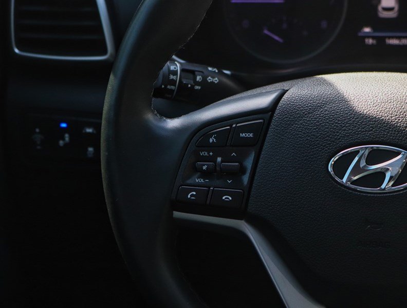 2020 Hyundai Tucson Ultimate Awd/Pano Roof/Leather/Lift Gate/One Owner
