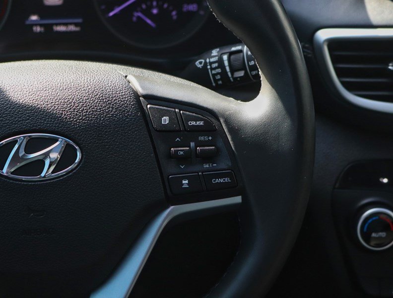 2020 Hyundai Tucson Ultimate Awd/Pano Roof/Leather/Lift Gate/One Owner